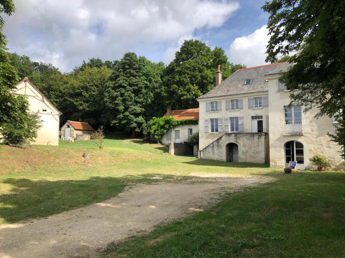 Le Charme De L'Ancien Au Calme Et A 8 Min De Chenonceaux Apartment La Croix-en-Touraine Exterior photo